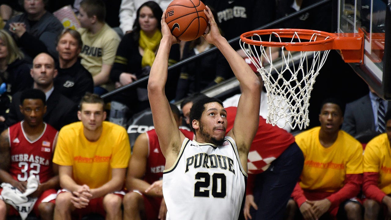 Hammons' best-ever 32 points spark Purdue past Nebraska 89-74